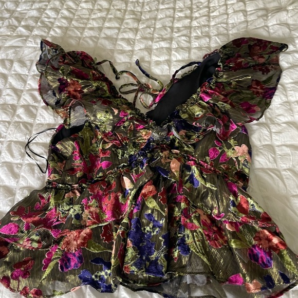 Parker Cara Velvet  Ruffle V-Neck Blouse - Picture 5 of 11